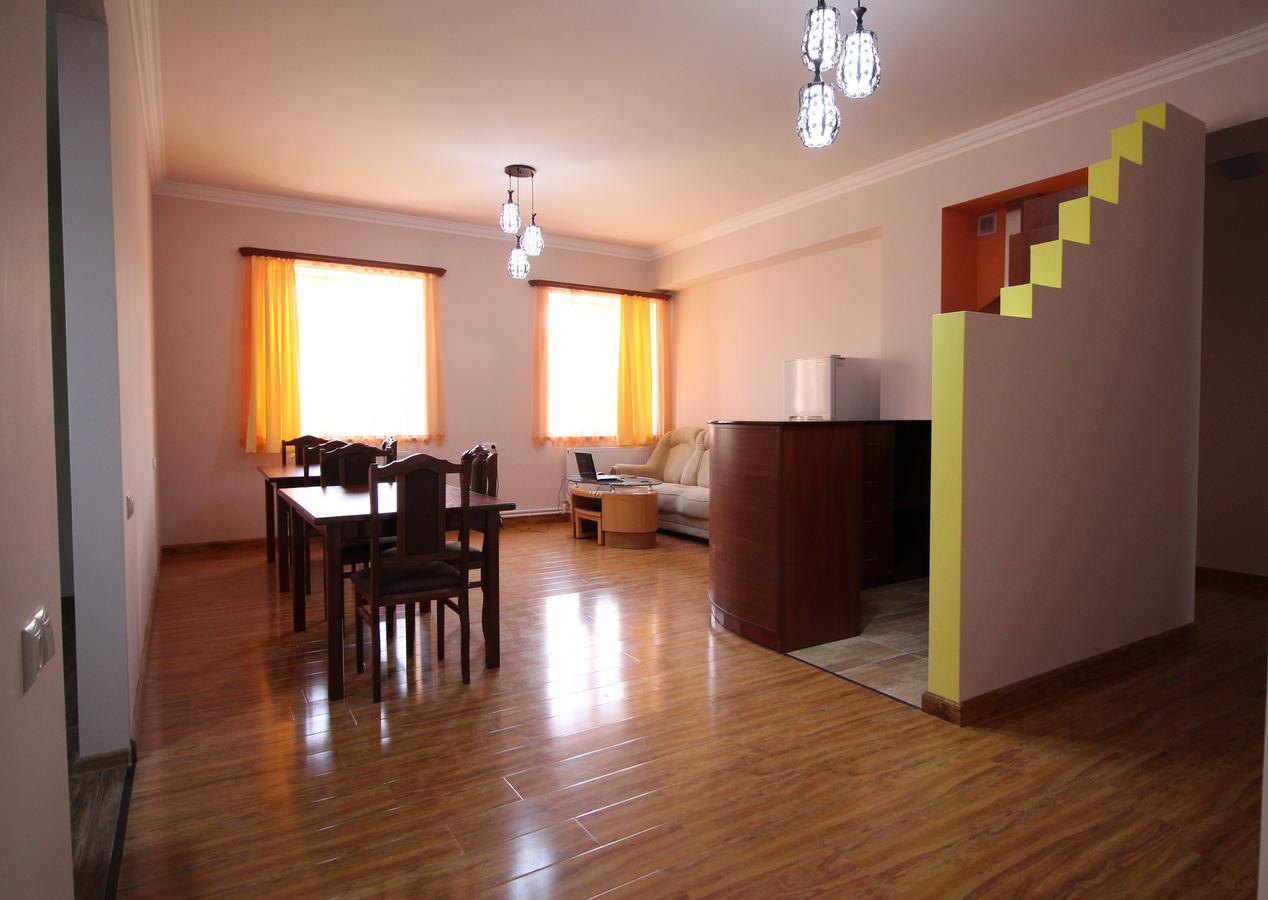 Karin'S B&B Сисиан Экстерьер фото