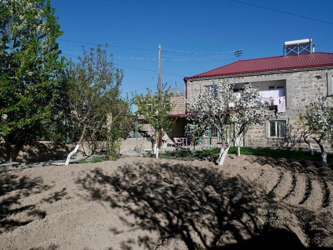 Karin'S B&B Сисиан Экстерьер фото