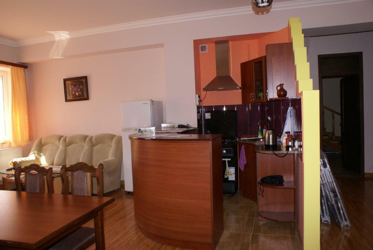 Karin'S B&B Сисиан Экстерьер фото