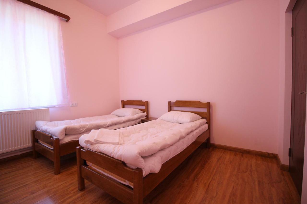Karin'S B&B Сисиан Экстерьер фото